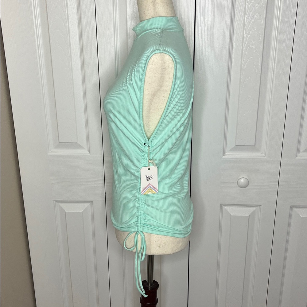 Sleeveless Ribbed Top-NWT - Picture 3 of 10